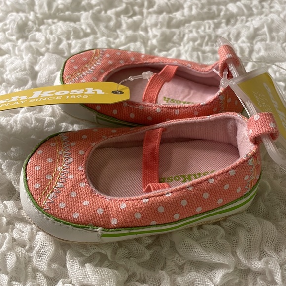 Osh Kosh Baby Girls Slip On Shoes - Picture 4 of 10